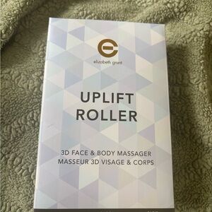 Elizabeth Grant Uplift Roller - Elegant White